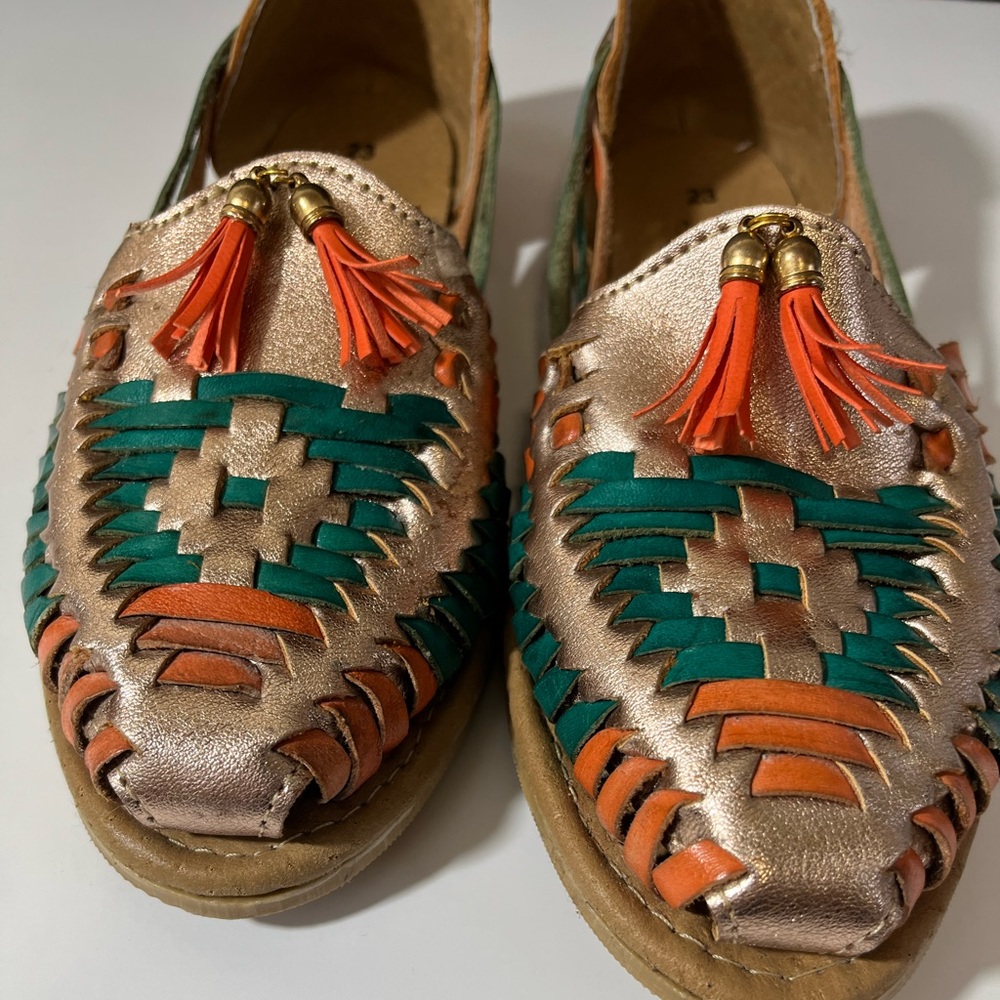 Irvin Gold Multicolor Mexican Huarache Tassel Leather Flat Shoes Size 6